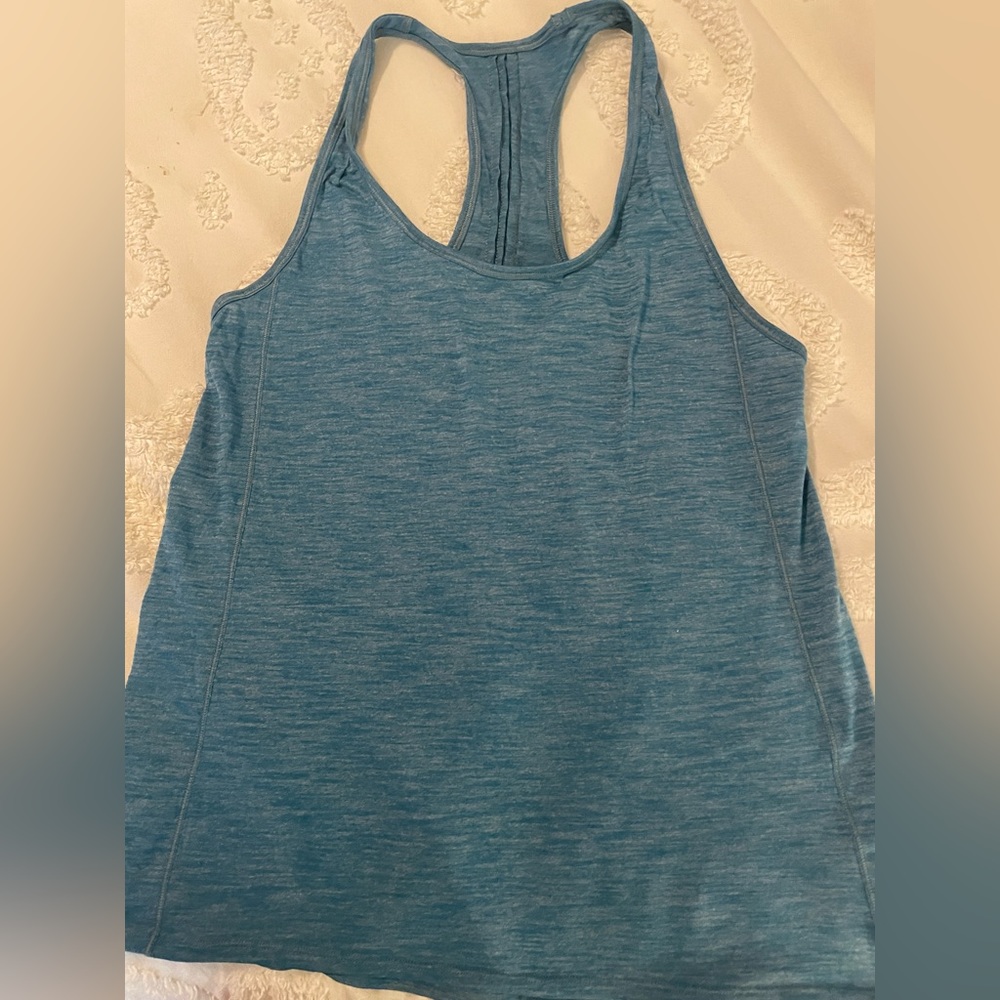 Lululemon tank